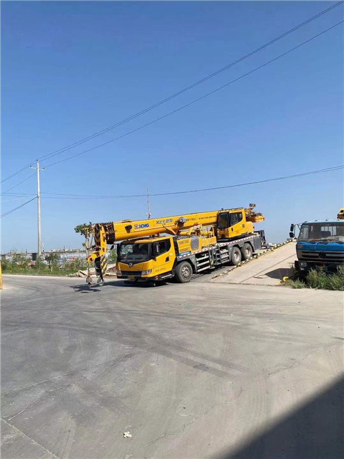 繁峙县吊车作业时，可能会产生哪些额外收费项目？