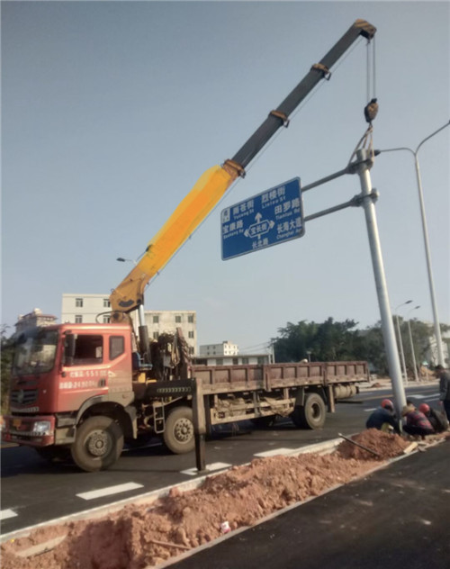 繁峙县设备吊装租赁吊车要用多大吊车